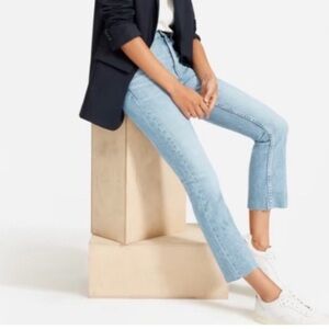 EVERLANE HIGH RISE KICK CROP LIGHT WASH RAW HEM jeans size 30